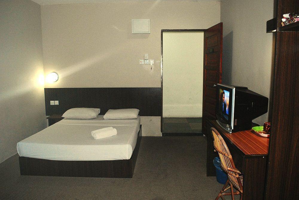 1 Baron Motel Kuah Bagian luar foto
