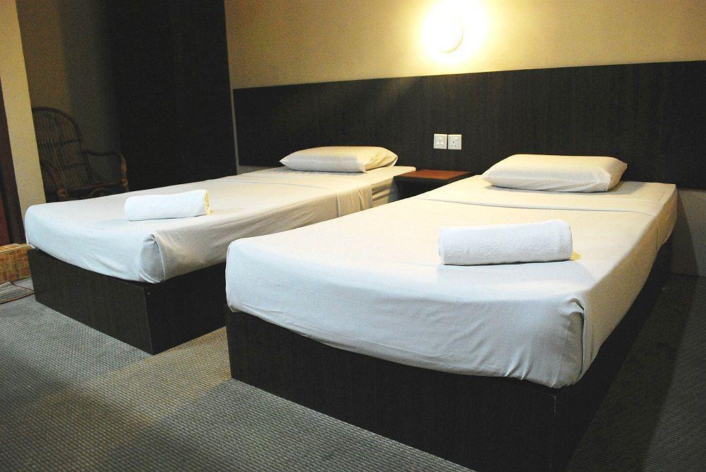 1 Baron Motel Kuah Bagian luar foto