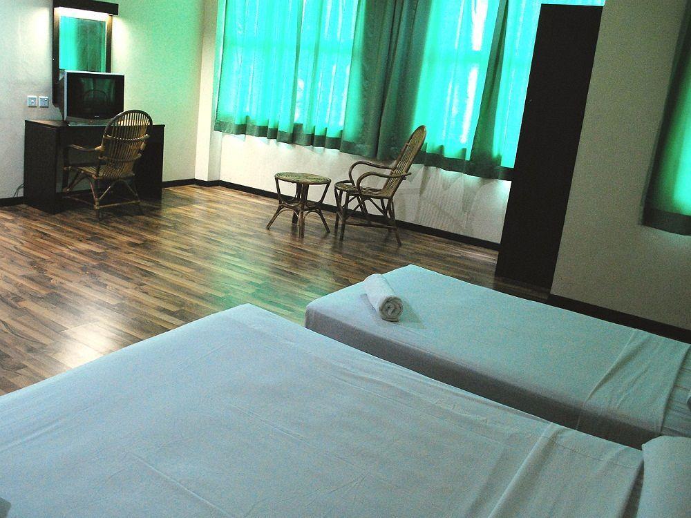 1 Baron Motel Kuah Bagian luar foto