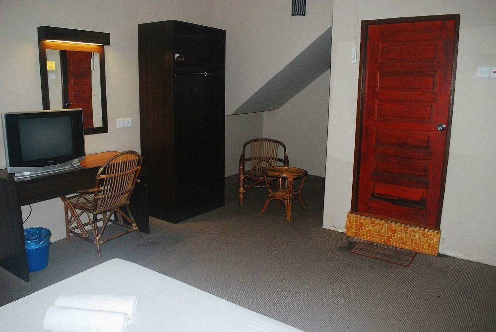 1 Baron Motel Kuah Bagian luar foto